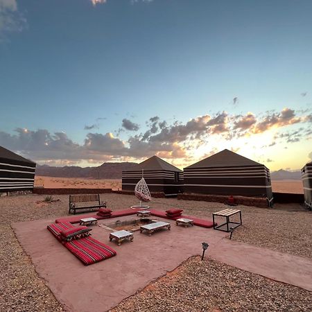 Bedouin Life Camp Hotell Wadi Rum Exteriör bild