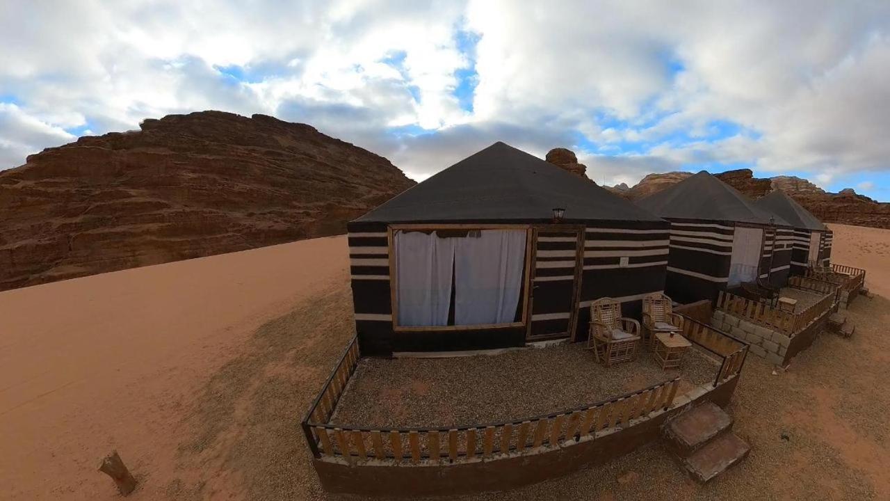 Bedouin Life Camp Hotell Wadi Rum Exteriör bild