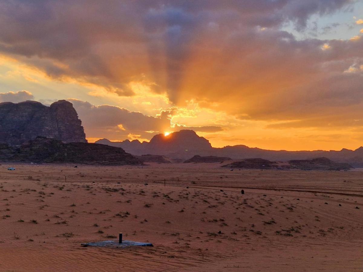 Bedouin Life Camp Hotell Wadi Rum Exteriör bild