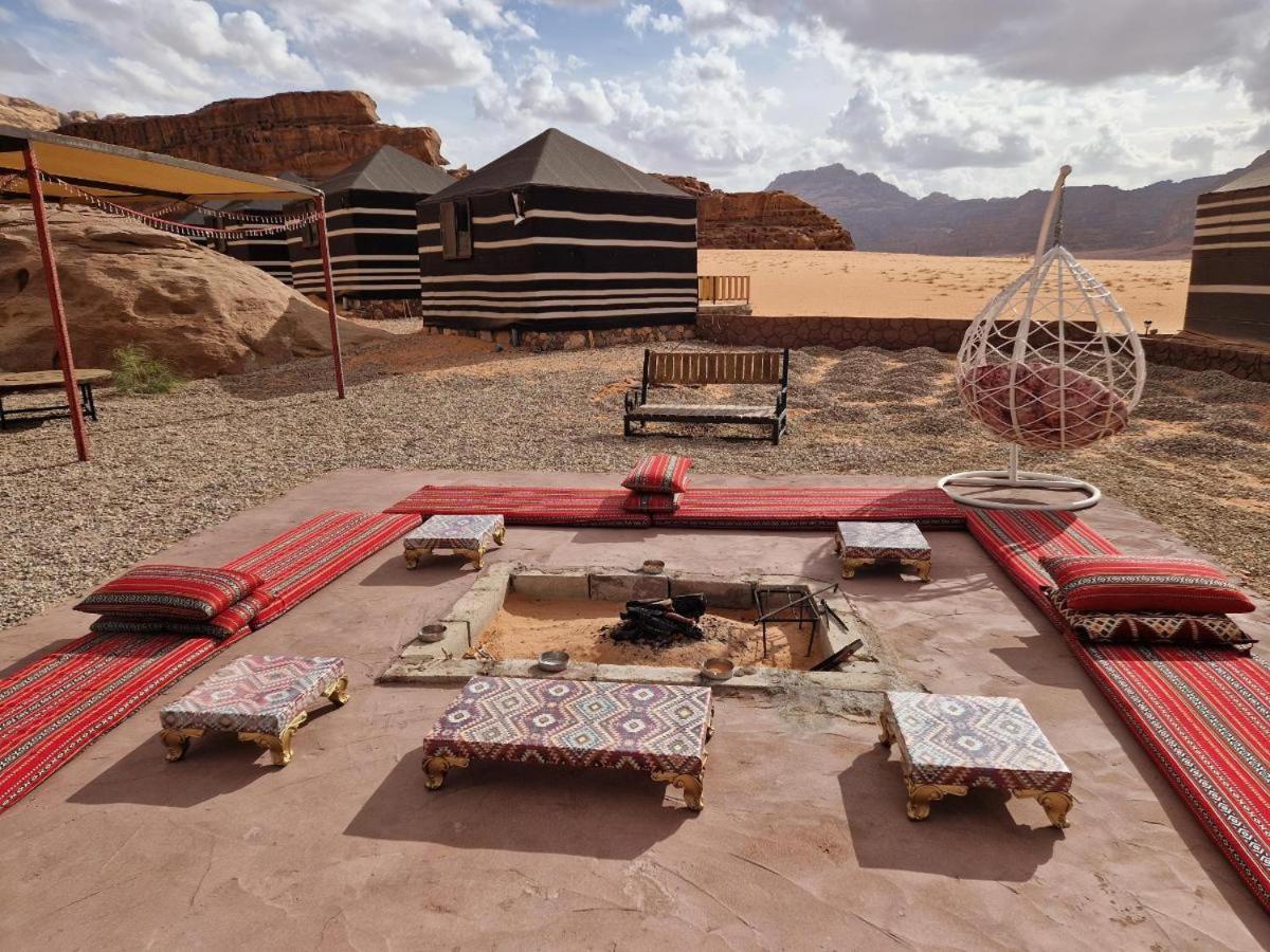 Bedouin Life Camp Hotell Wadi Rum Exteriör bild