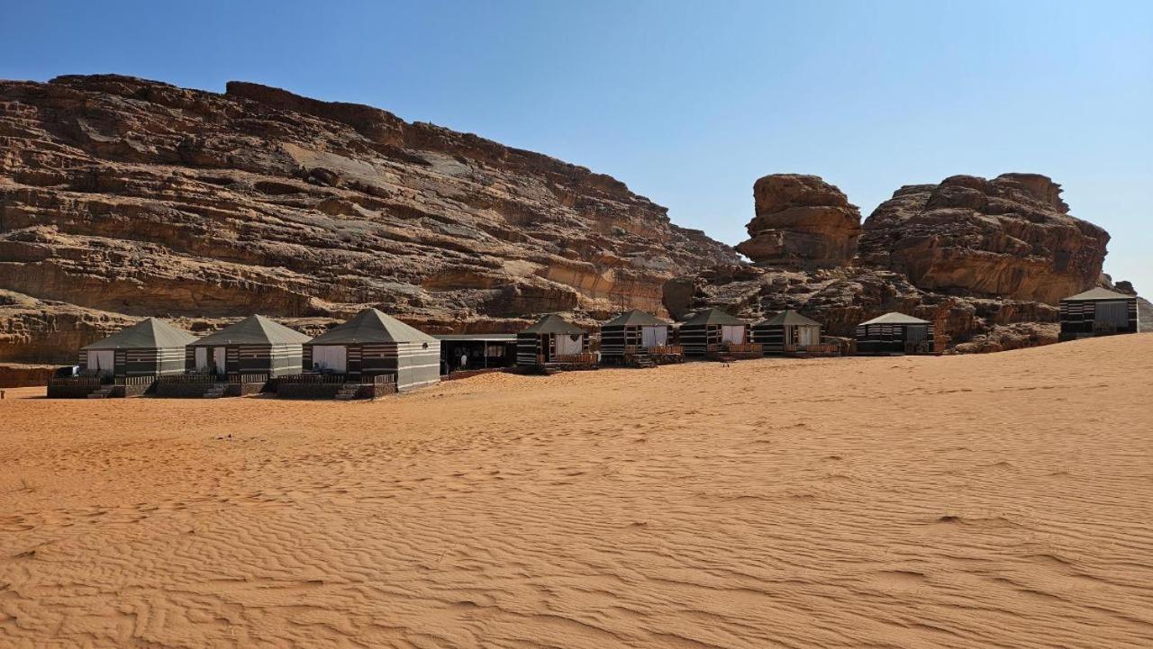 Bedouin Life Camp Hotell Wadi Rum Exteriör bild