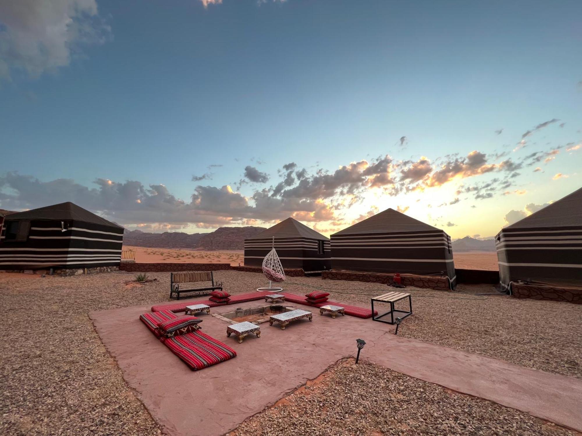 Bedouin Life Camp Hotell Wadi Rum Exteriör bild